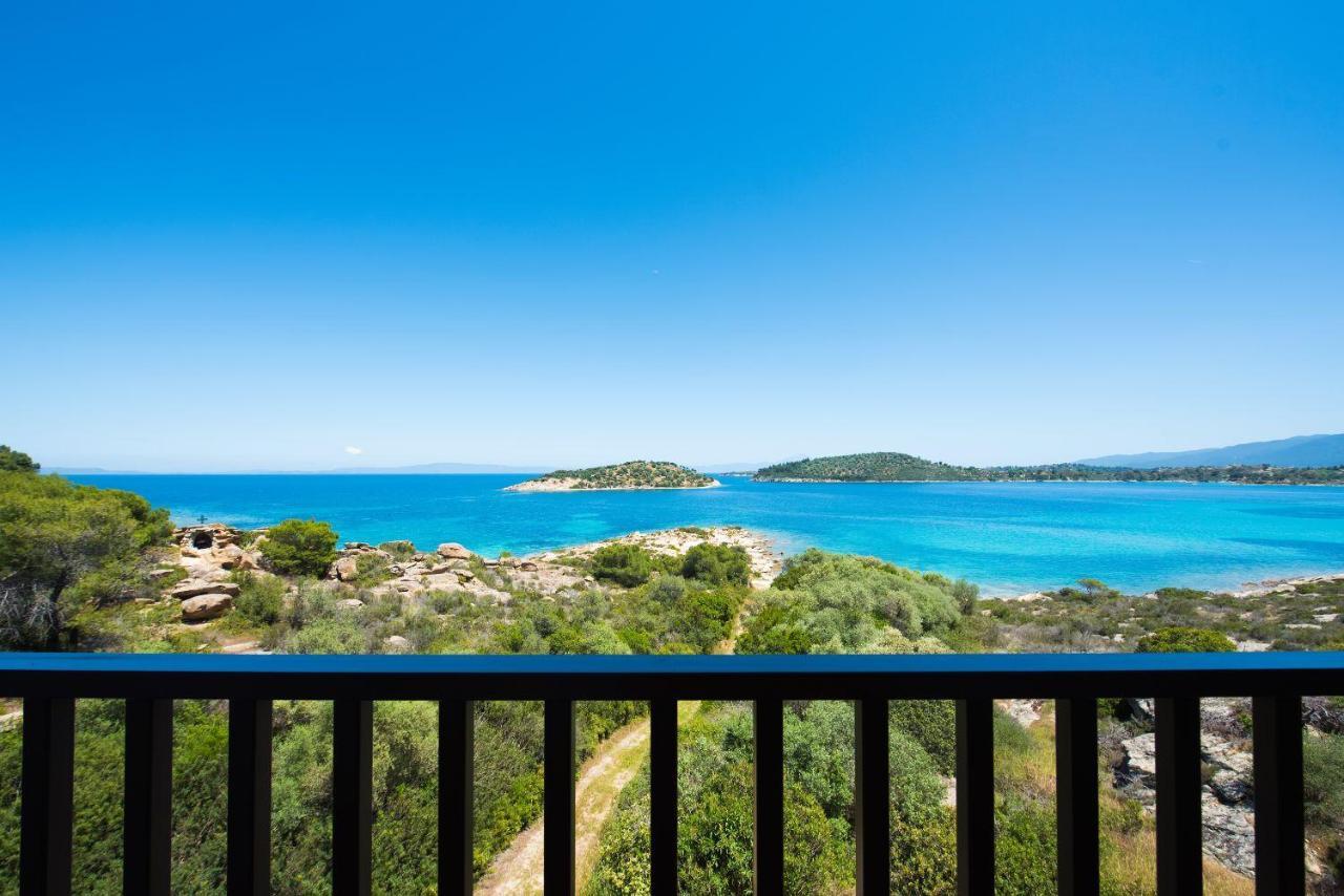 Nereus & Oceanus Beachfront Apartments, Lagonisi Beach #Feelslikehome オルモス・パナギアス エクステリア 写真