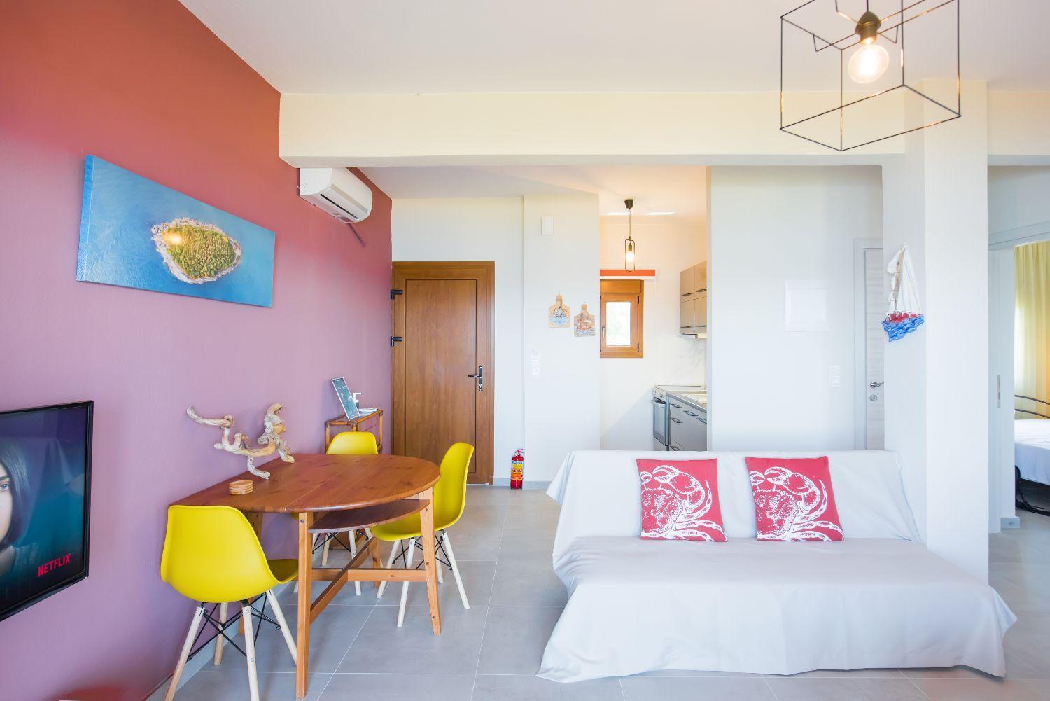 Nereus & Oceanus Beachfront Apartments, Lagonisi Beach #Feelslikehome オルモス・パナギアス エクステリア 写真
